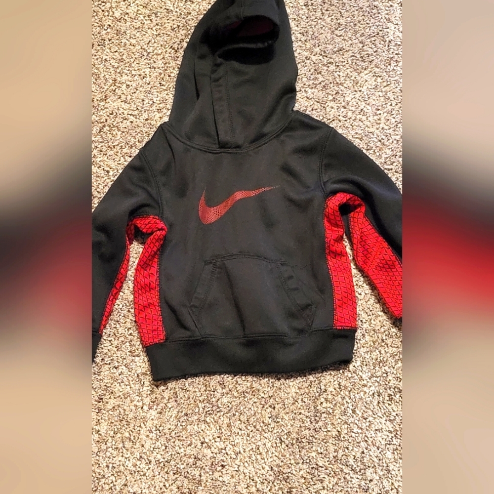 2T NIKE HOODIE